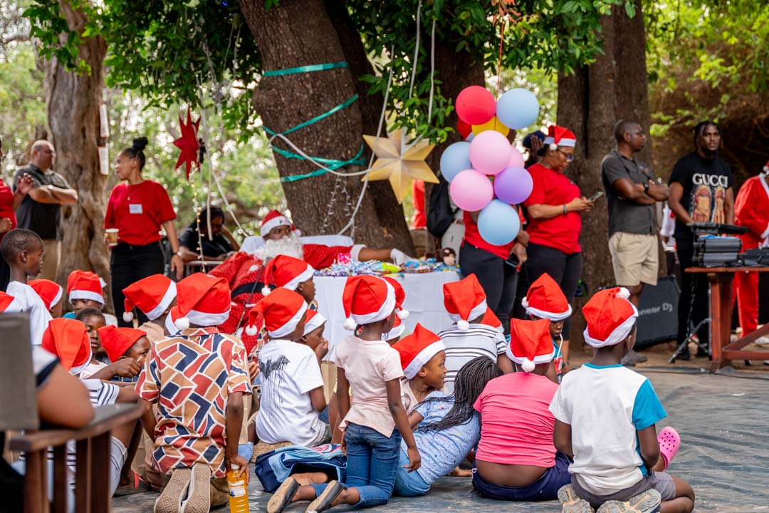 Christmas Cheer Chobe